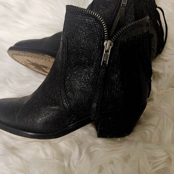 Circle G Corral Fringe Black Western Booties - Picture 3 of 14